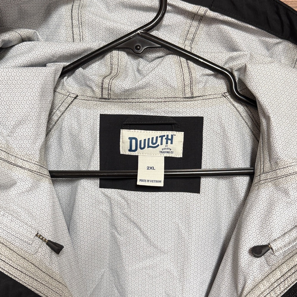 Duluth Trading Co Black No-Rainer Cargo Rain Jacket Hooded Waterproof Vented 2XL - Picture 6 of 6